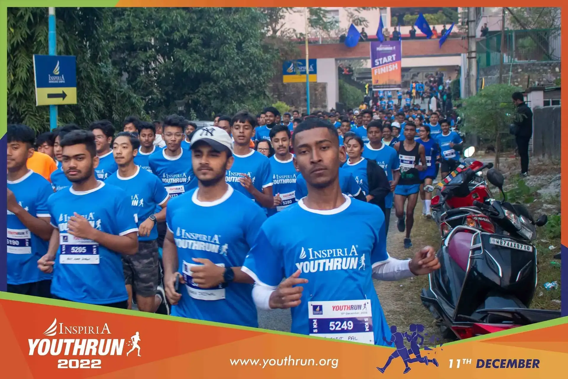 Inspiria YouthRun 2022 — runners at the start