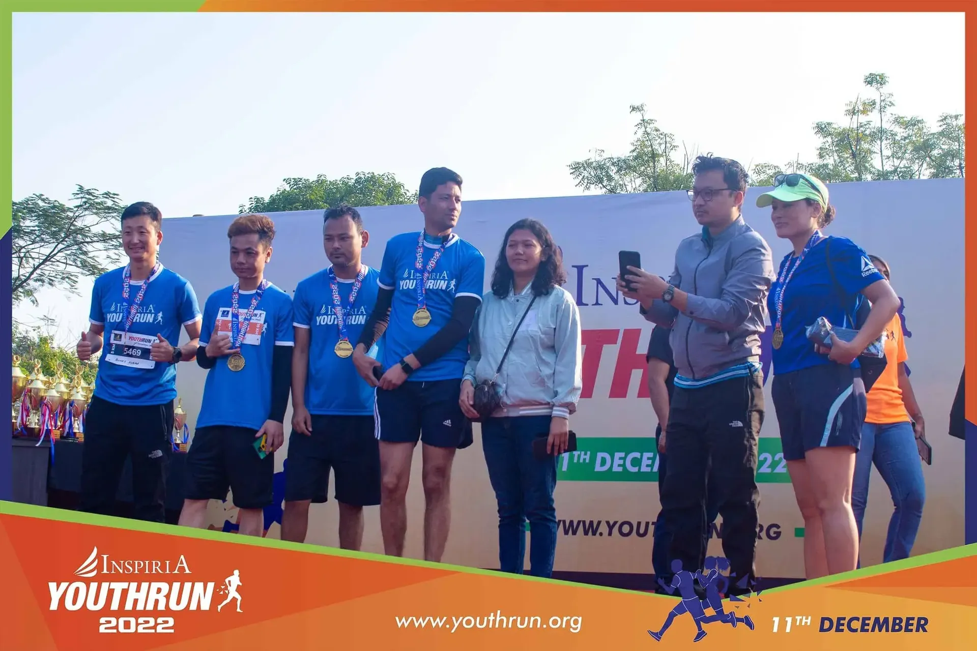 Inspiria YouthRun 2022 — finishers celebrate